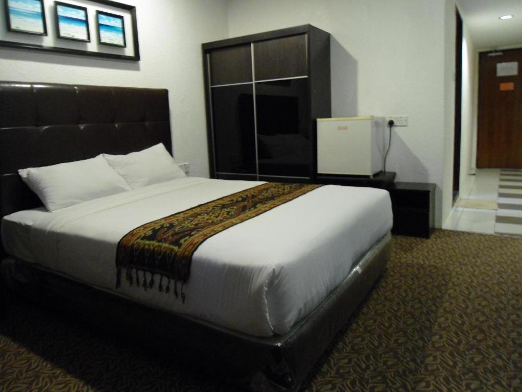 Regent Hotel Bintulu Dış mekan fotoğraf