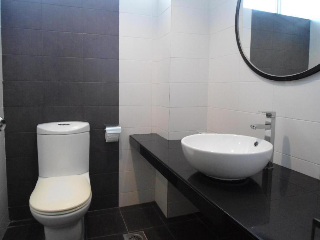 Regent Hotel Bintulu Dış mekan fotoğraf